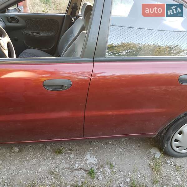 Седан Daewoo Sens 2003 в Запорожье