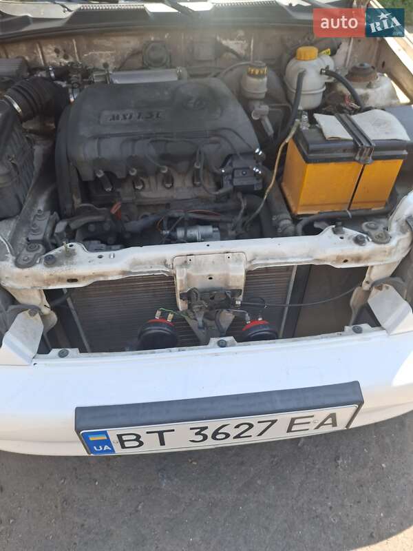 Седан Daewoo Sens 2003 в Херсоне