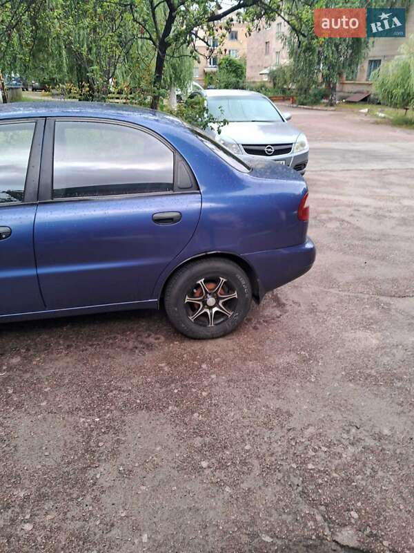 Седан Daewoo Sens 2006 в Макарові