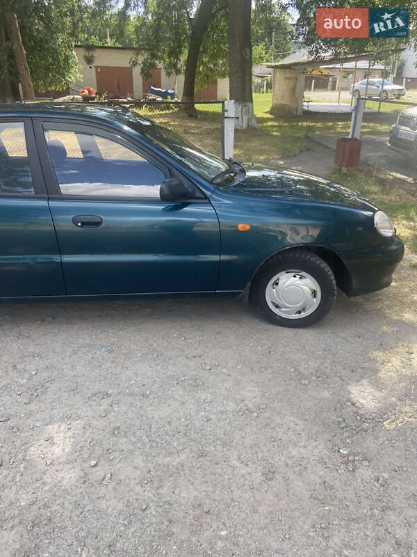 Седан Daewoo Sens 2004 в Умані