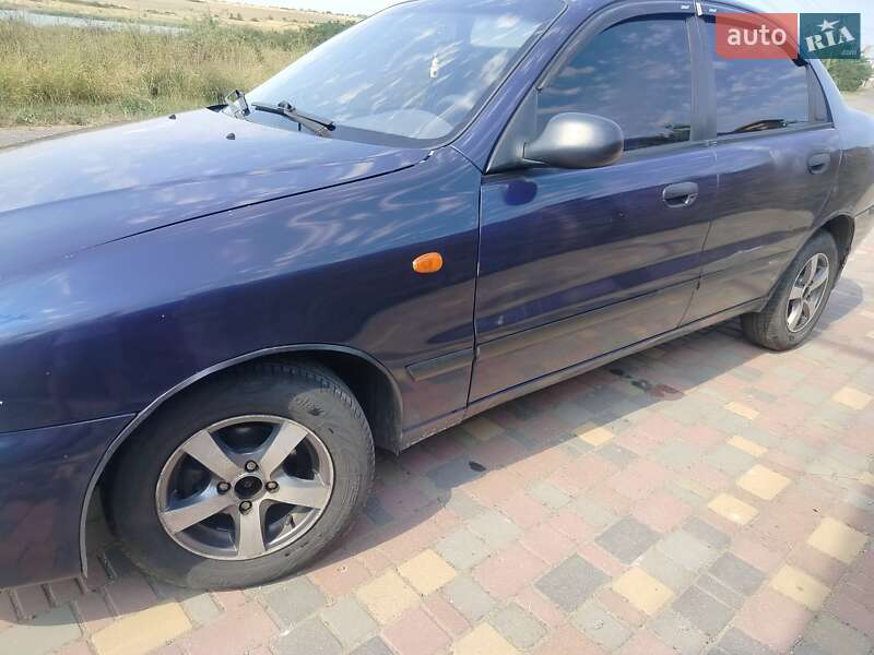 Седан Daewoo Sens 2004 в Очакове