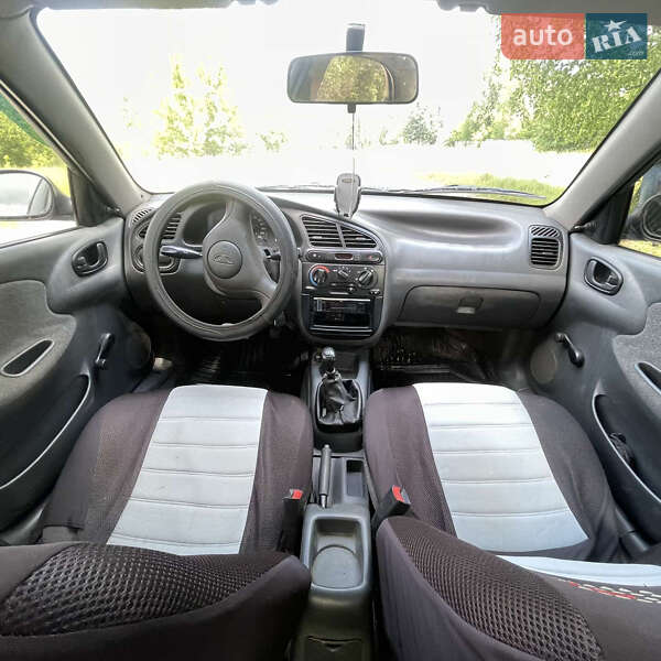Седан Daewoo Sens 2005 в Звягелі