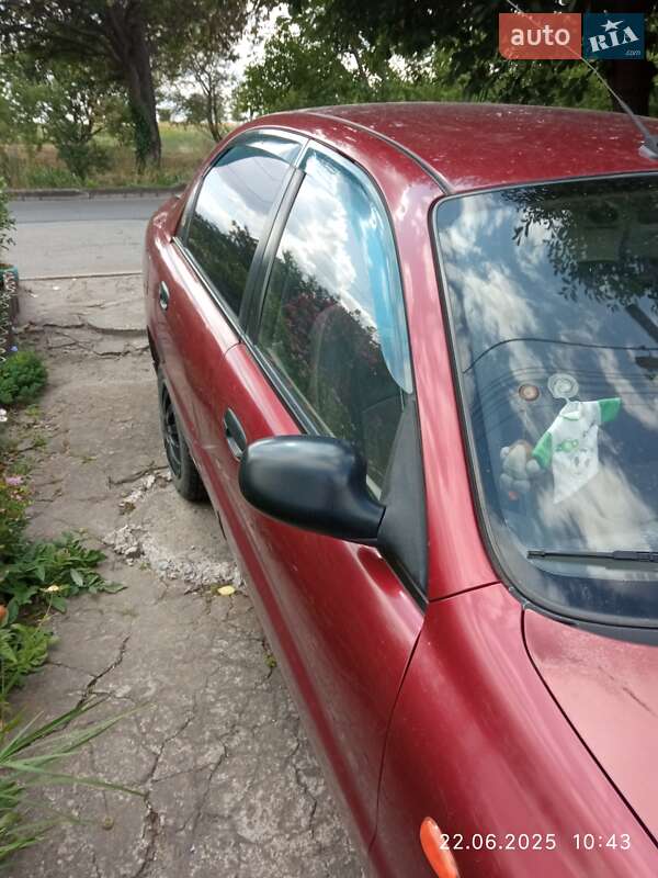 Седан Daewoo Sens 2005 в Запорожье