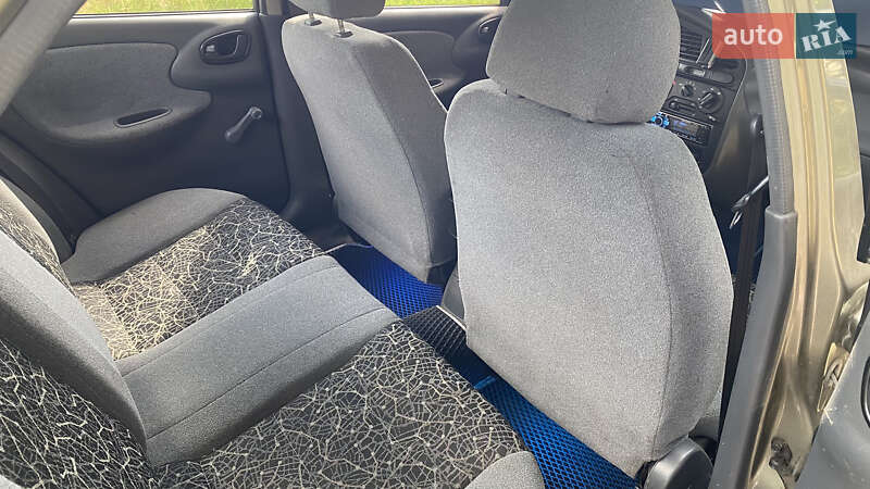 Седан Daewoo Sens 2004 в Полтаві