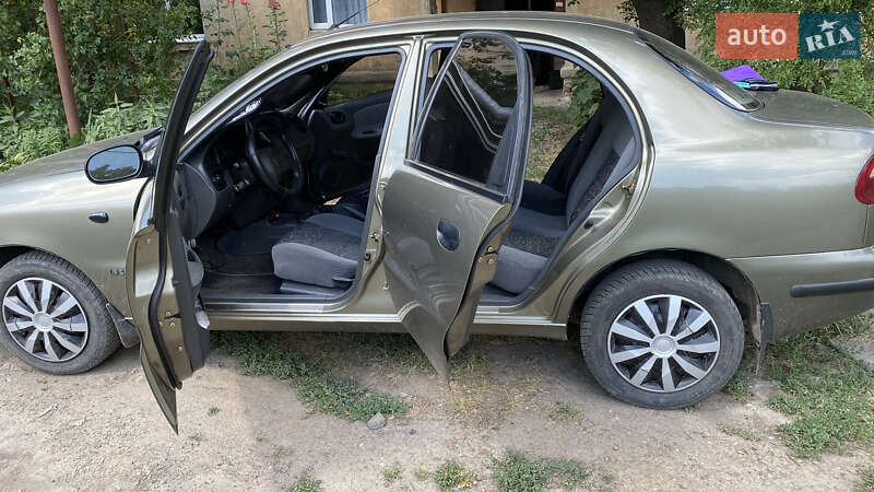 Седан Daewoo Sens 2004 в Полтаві
