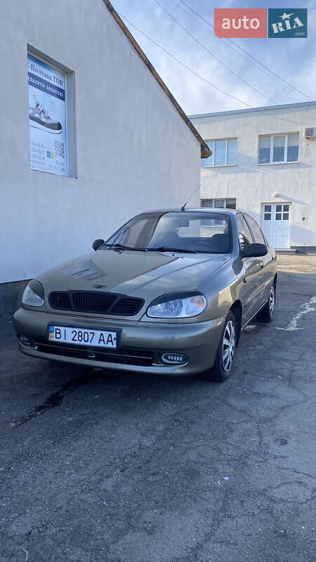 Седан Daewoo Sens 2004 в Полтаві