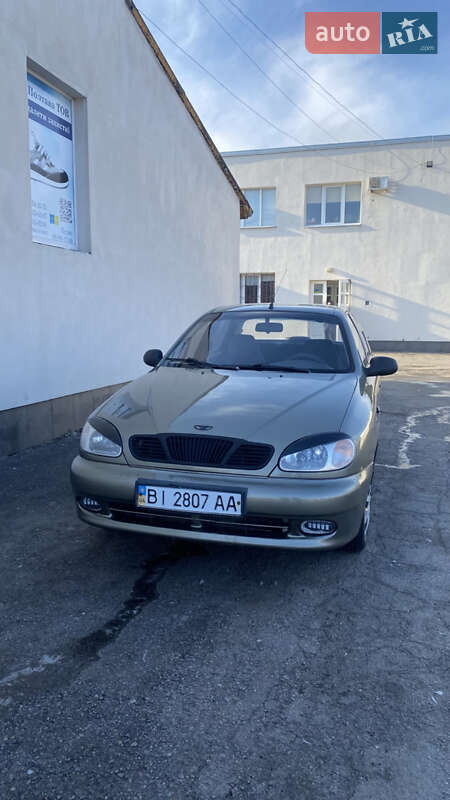 Седан Daewoo Sens 2004 в Полтаві