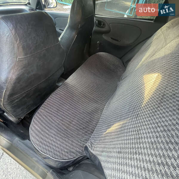 Седан Daewoo Sens 2005 в Петрове