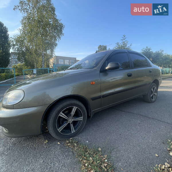 Седан Daewoo Sens 2005 в Петрове