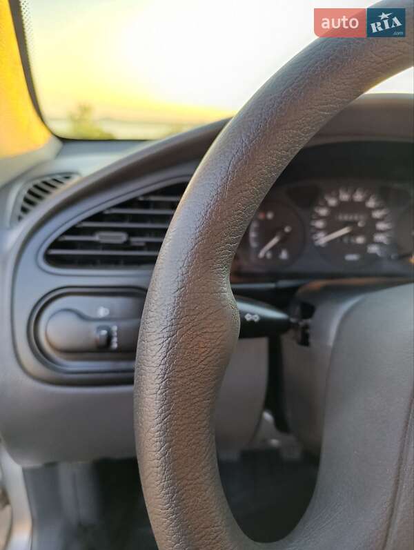 Седан Daewoo Sens 2004 в Запорожье