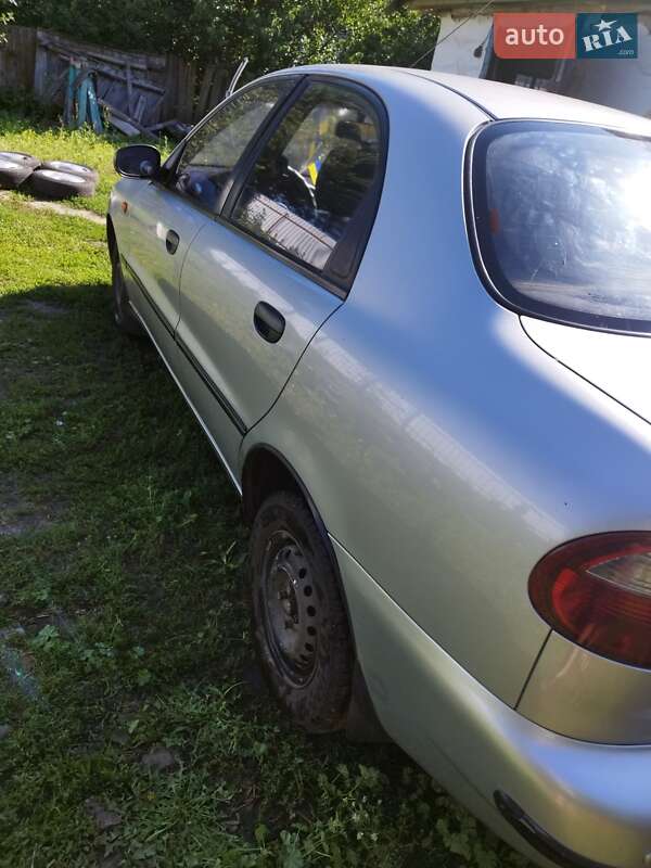 Седан Daewoo Sens 2004 в Гадячі