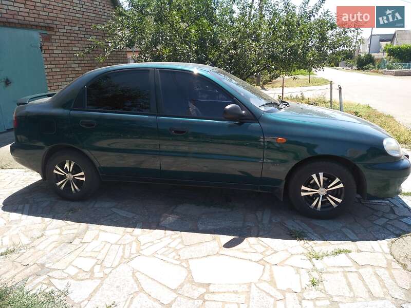 Седан Daewoo Sens 2003 в Марганці