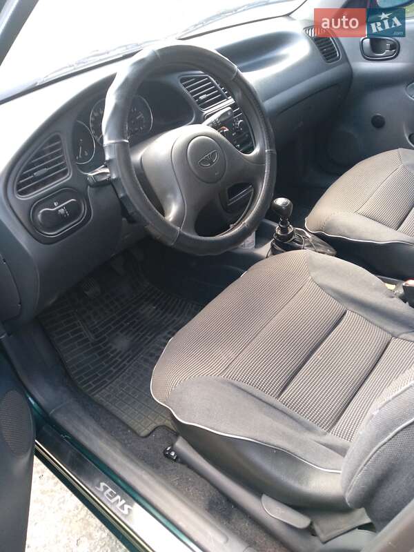 Седан Daewoo Sens 2003 в Марганці