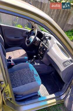 Седан Daewoo Sens 2004 в Полтаві