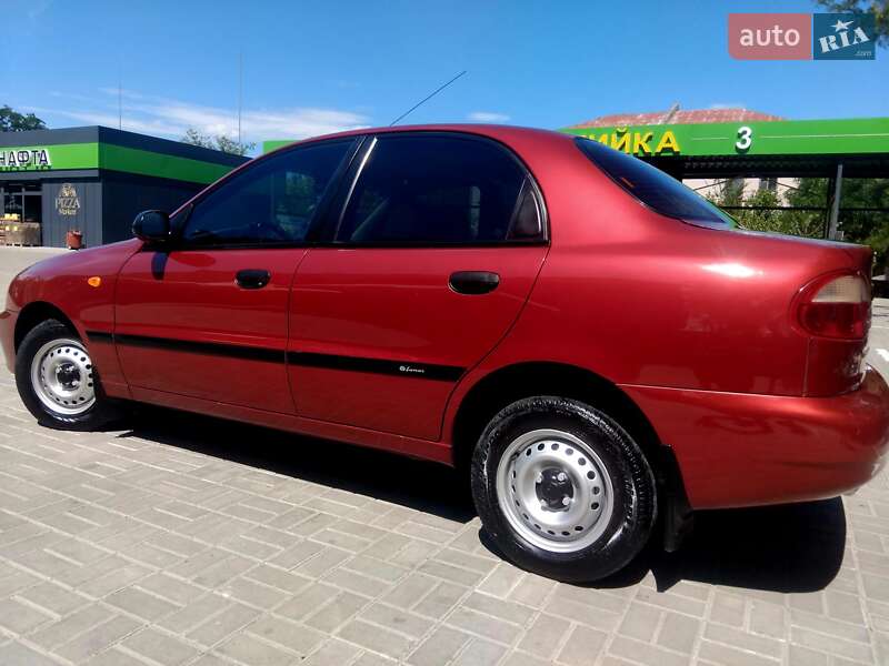 Седан Daewoo Sens 2006 в Новомосковске