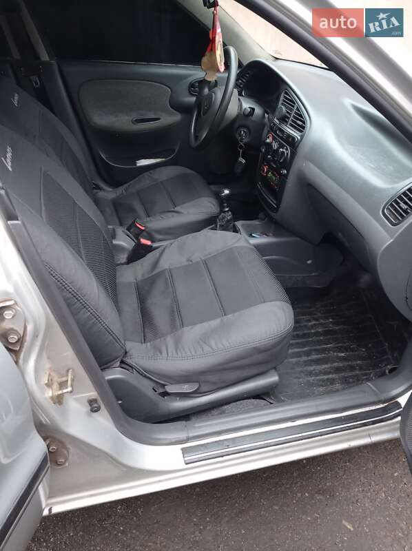 Седан Daewoo Sens 2004 в Запорожье
