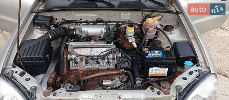 Седан Daewoo Sens 2004 в Киеве