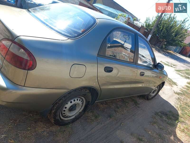 Седан Daewoo Sens 2004 в Запорожье
