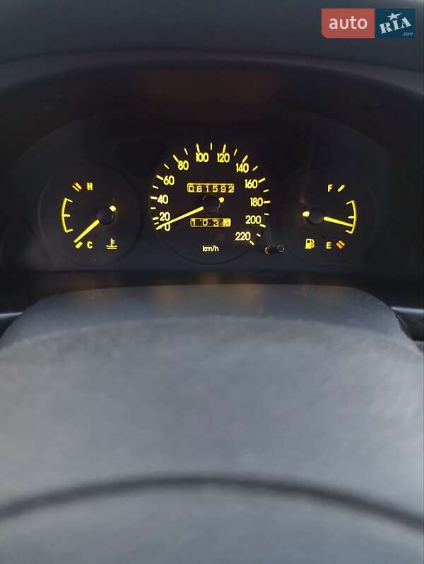 Седан Daewoo Sens 2012 в Нововолынске