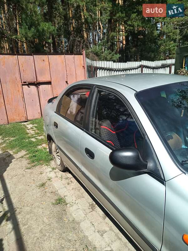 Седан Daewoo Sens 2002 в Дергачах
