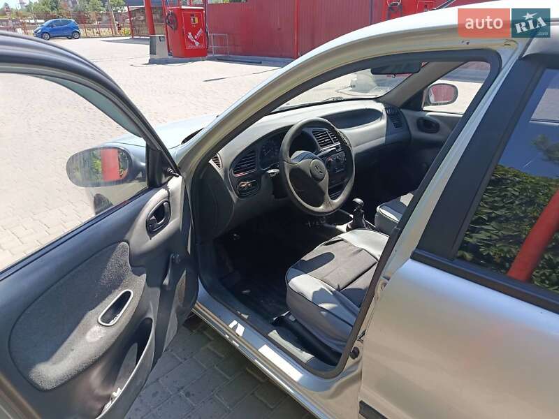 Седан Daewoo Sens 2007 в Измаиле