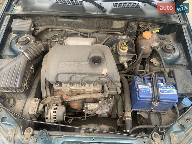 Седан Daewoo Sens 2004 в Черкасах