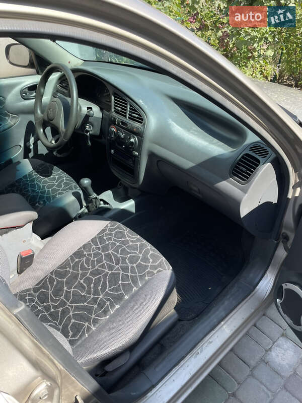Седан Daewoo Sens 2004 в Полтаві