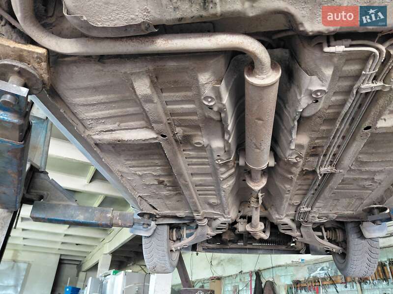 Седан Daewoo Sens 2004 в Подволочиске