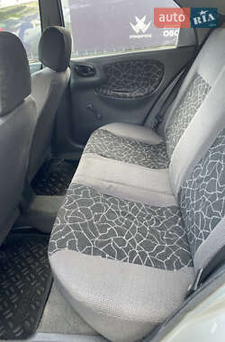Седан Daewoo Sens 2002 в 
