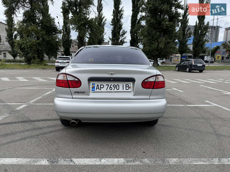 Седан Daewoo Sens 2004 в Киеве