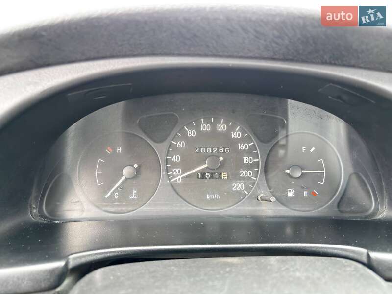 Седан Daewoo Sens 2003 в Киеве