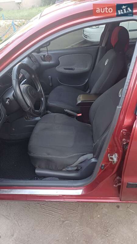 Седан Daewoo Sens 2004 в Житомирі