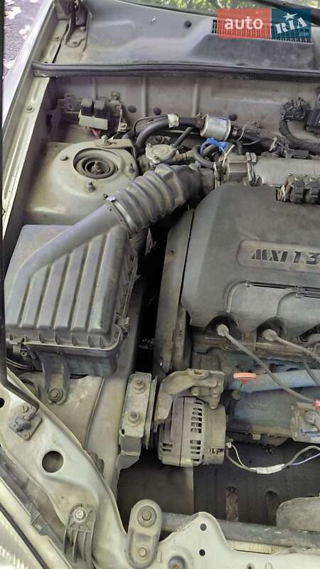 Седан Daewoo Sens 2004 в Запоріжжі