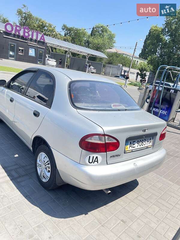 Седан Daewoo Sens 2003 в Дніпрі