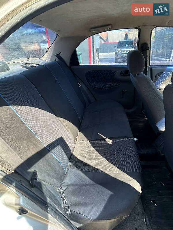 Седан Daewoo Sens 2004 в Полонном