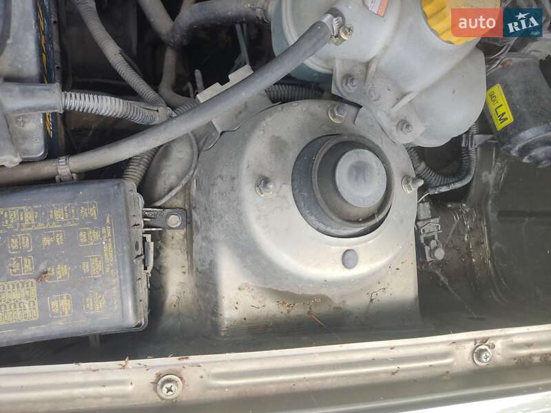 Седан Daewoo Sens 2003 в Дніпрі