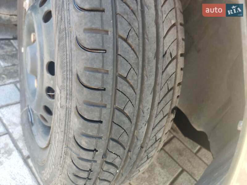Седан Daewoo Sens 2003 в Дніпрі