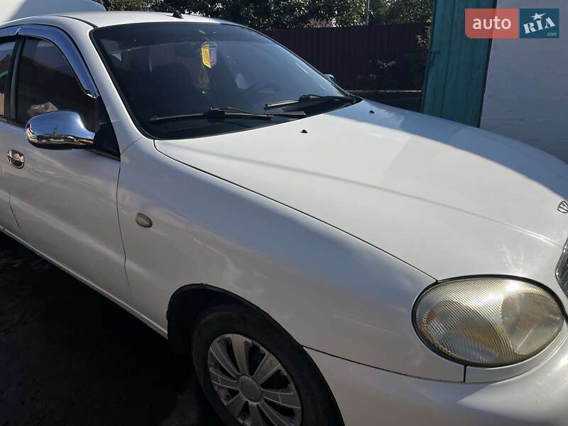 Седан Daewoo Sens 2006 в Тростянці