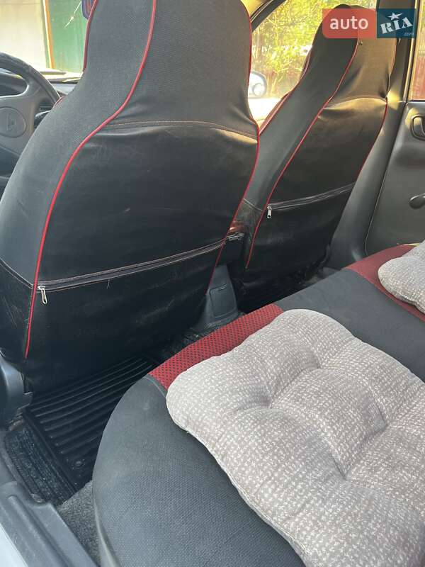 Седан Daewoo Sens 2006 в Тростянці