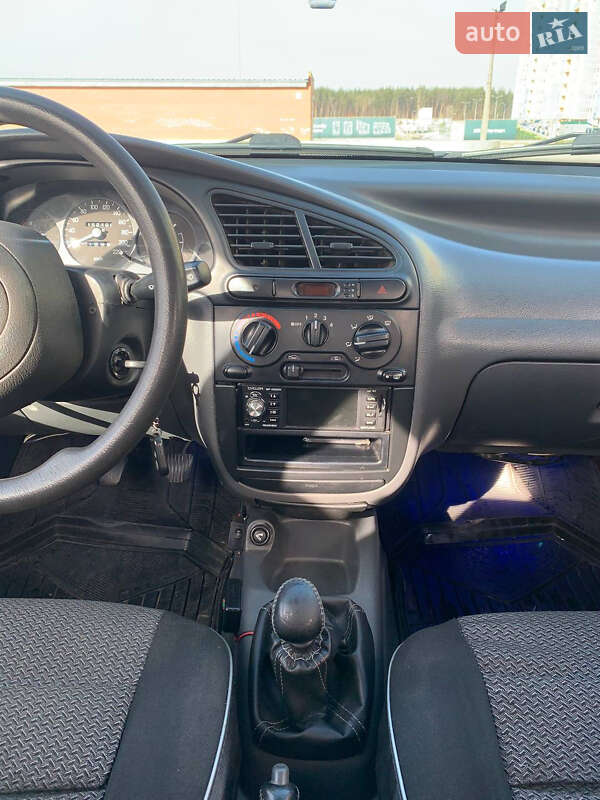 Седан Daewoo Sens 2004 в Києві