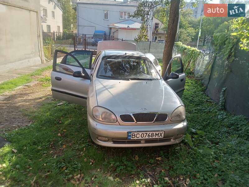Седан Daewoo Sens 2004 в Львове