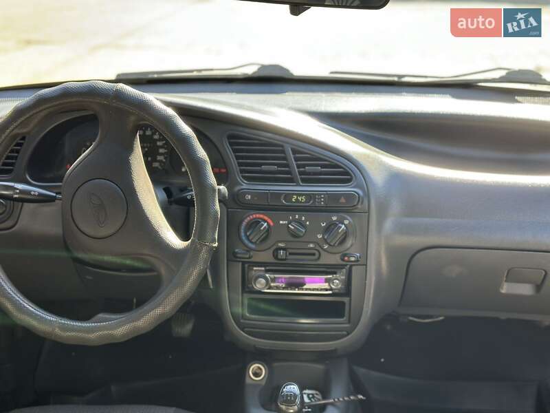 Седан Daewoo Sens 2004 в Кривому Розі