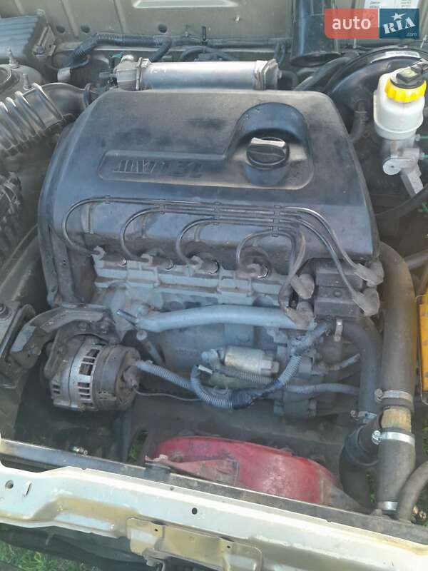 Седан Daewoo Sens 2005 в Новой Одессе