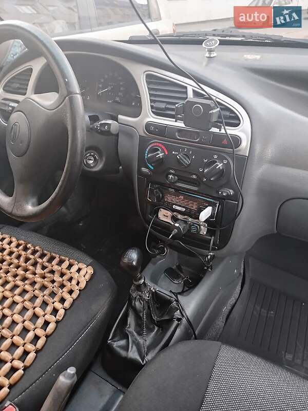 Седан Daewoo Sens 2010 в Харкові