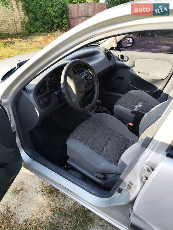 Седан Daewoo Sens 2006 в Ирпене