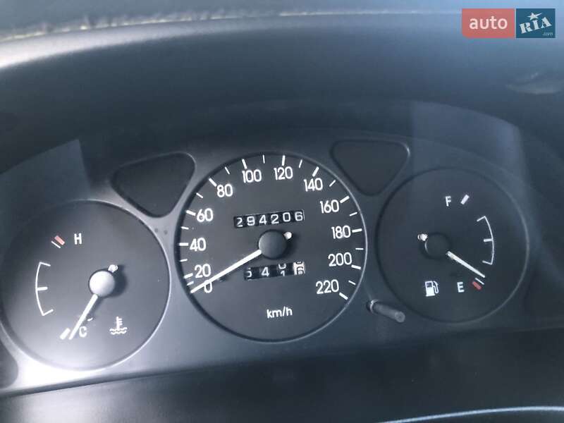 Седан Daewoo Sens 2003 в Згурівці