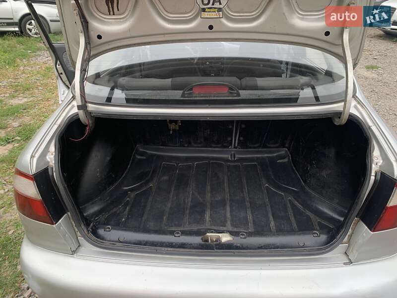 Седан Daewoo Sens 2005 в Кременце