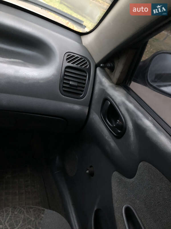 Седан Daewoo Sens 2004 в Харкові