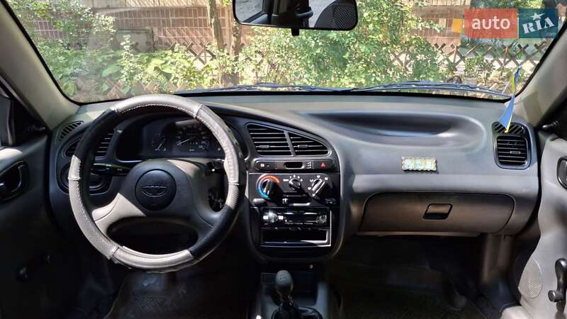 Седан Daewoo Sens 2005 в Царичанці
