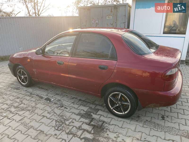 Седан Daewoo Sens 2005 в Черновцах